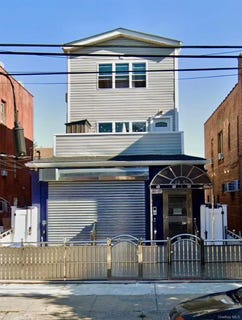 /international/us/8007-31st-avenue-east-elmhurst-ny-110104974764/