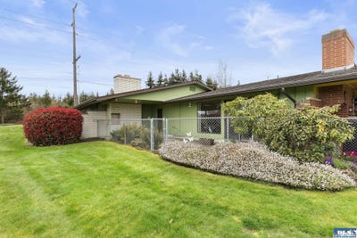 /international/us/1301-s-3rd-ave-4b-sequim-wa-110107154213/