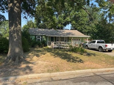 /international/us/1302-kansas-avenue-joplin-mo-110101394650/
