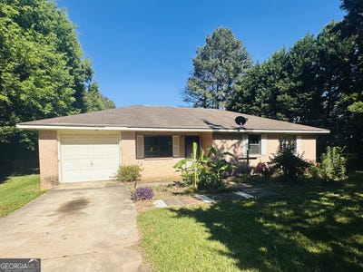 /international/us/108-bradford-avenue-fort-valley-ga-110107783583/