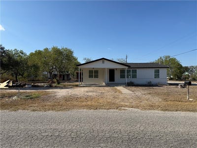 /international/us/400-austin-street-george-west-tx-110104290374/