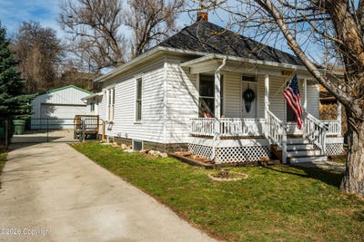 /international/us/424-gladstone-st-sheridan-wy-110106766667/