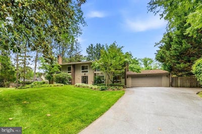 /international/us/8566-brickyard-road-potomac-md-110108228856/