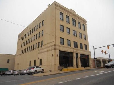 /international/us/101-n-kanawha-street-beckley-wv-110104297065/