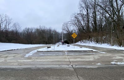/international/us/0-n-summerhill-drive-albany-in-110105701485/