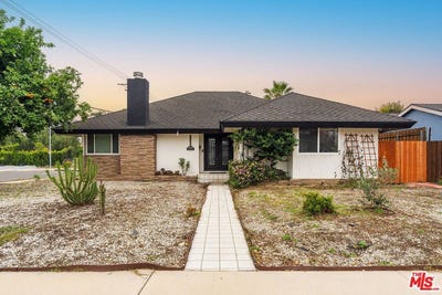 /international/us/8901-rubio-ave-north-hills-ca-110100055406/?lang=zh-tw
