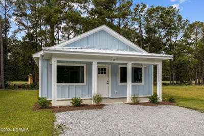 /international/us/151-long-pond-loop-swansboro-nc-110105317044/
