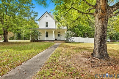 /international/us/1022-s-main-street-blackstone-va-110102175413/