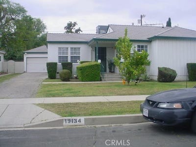/international/us/19134-delano-street-tarzana-ca-110107782216/