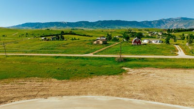 /international/us/tbd-moonglow-heights-sheridan-wy-110094223920/