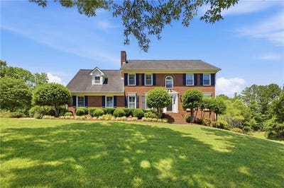 /international/us/2630-chatsworth-highway-225-ne-calhoun-ga-110108280560/