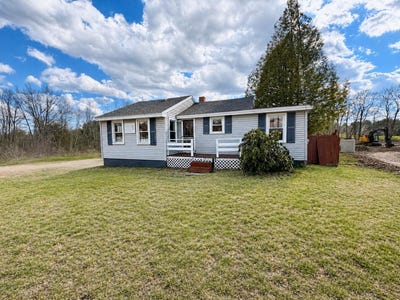 /international/us/402-roosevelt-trail-windham-me-110108096292/
