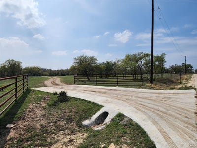 /international/us/212-oak-glen-ln-briggs-tx-110098479687/