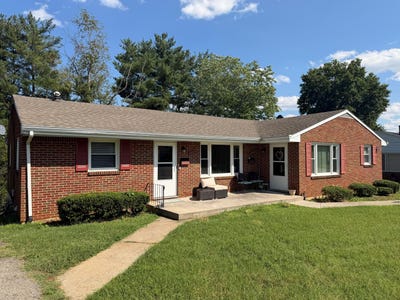 /international/us/3645-oaklawn-ave-nw-roanoke-va-110119693506/