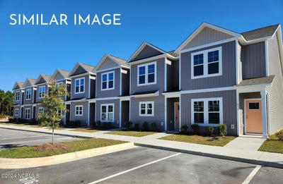 /international/us/157-loren-road-hubert-nc-110098457649/