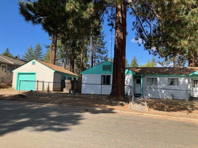 /international/us/16-w-spruce-avenue-portola-ca-110120487068/