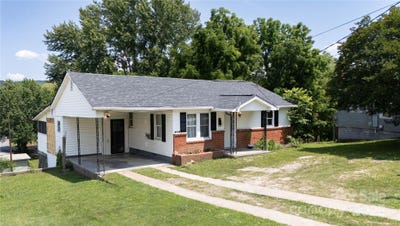 /international/us/820-baldwin-avenue-marion-nc-110100350691/?lang=fr