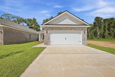 /international/us/105-horizon-way-crestview-fl-110120465193/