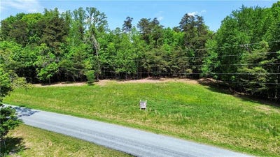/international/us/4051-rolling-hill-drive-tobaccoville-nc-110099338976/