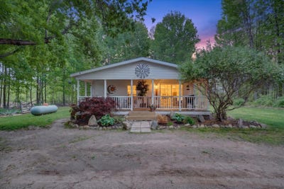 /international/us/6820-fuller-road-greenville-mi-110108173574/