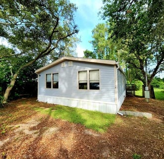/international/us/2168-massachusetts-avenue-carrabelle-fl-110106093512/