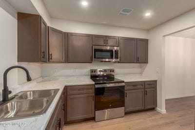 /international/us/6342-n-barcelona-lane-tucson-az-110105093544/