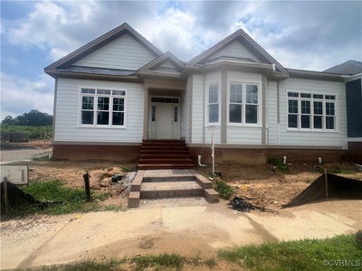 /international/us/4137-ambergrove-ave-chesterfield-va-110095131050/