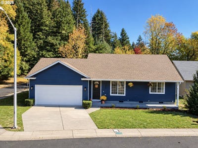 /international/us/209-bluebird-st-cottagegrove-or-110120558957/