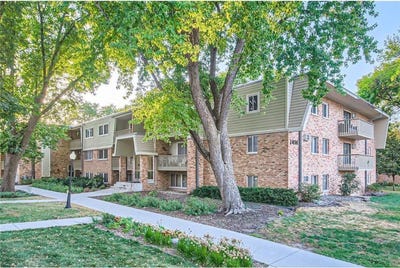/international/us/7414-w-22nd-street-saint-louis-park-mn-110102943966/