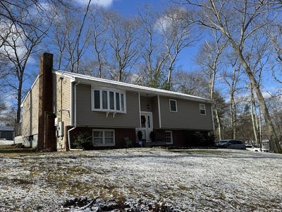 /international/us/149-thurber-ave-attleboro-ma-110107345347/