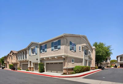 /international/us/42921-avenida-amistad-temecula-ca-110100656789/