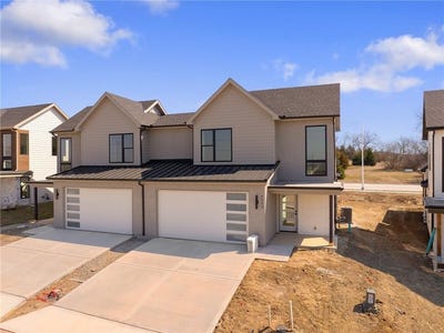 /international/us/9553-jupiter-street-lenexa-ks-110099439468/