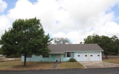 /international/us/610-n-pine-st-fredericksburg-tx-110119988403/