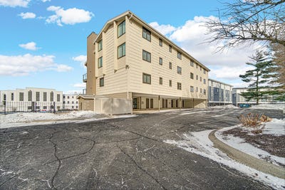 /international/us/2-marine-drive-michigan-city-in-110107720990/