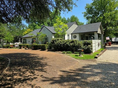 /international/us/1604-w-main-street-clarksville-tx-110100099814/