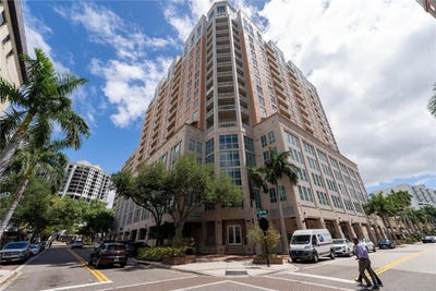 /international/us/1350-main-street-sarasota-fl-110107287593/