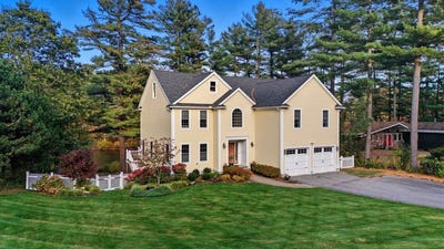 /international/us/8-fosters-pond-rd-andover-ma-110107819882/
