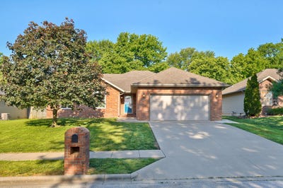 /international/us/721-bluegill-street-nixa-mo-110108425148/