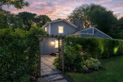 /international/us/64-fairview-avenue-montauk-ny-110105976541/