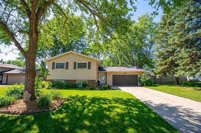 /international/us/1400-17th-street-sw-willmar-mn-110107209075/
