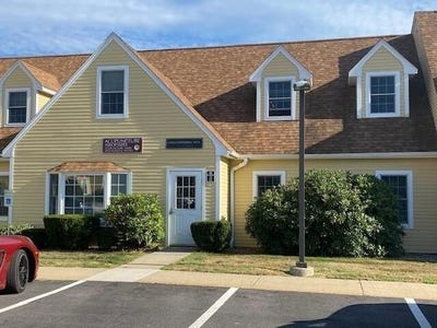 /international/us/433-us-route-1-york-me-110109158563/