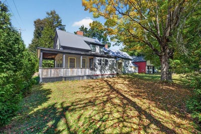/international/us/307-buxton-road-saco-me-110110336133/