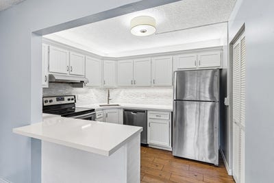/international/us/3560-pine-tree-court-greenacres-fl-110106504916/