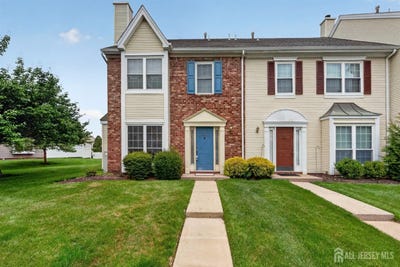 /international/us/2601-pinhorn-drive-bridgewater-nj-110108410805/