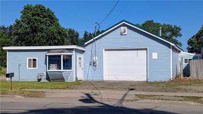/international/us/9712-main-street-machias-ny-110100806775/?lang=en