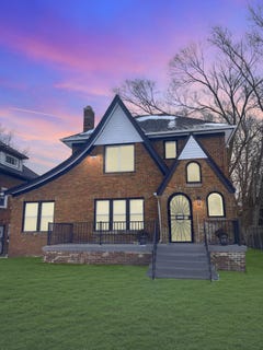 /international/us/16864-linwood-street-detroit-mi-110100676932/