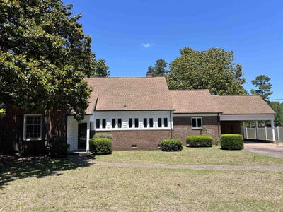 /international/us/5619-main-st-loris-sc-110108666827/