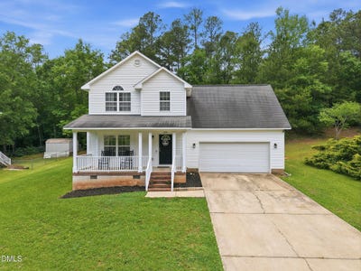 /international/us/2025-fairview-lane-sanford-nc-110108339859/