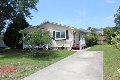 /international/us/504-greenville-avenue-carolina-beach-nc-110100165720/