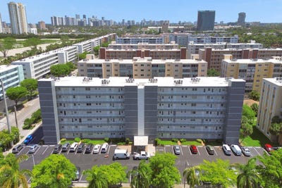 /international/us/619-ne-14-avenue-hallandale-beach-fl-110100373871/